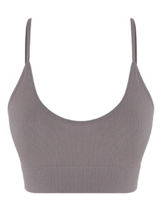 Trendyol Rinnahoidja hall