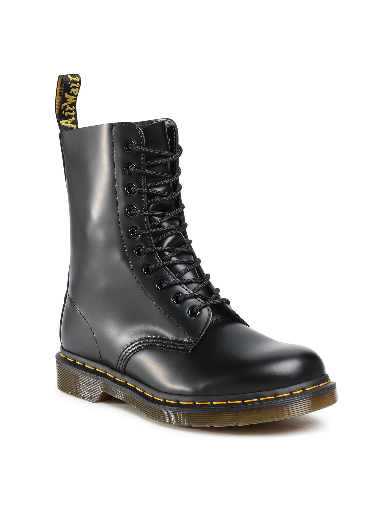 Lendurisaapad Dr. Martens