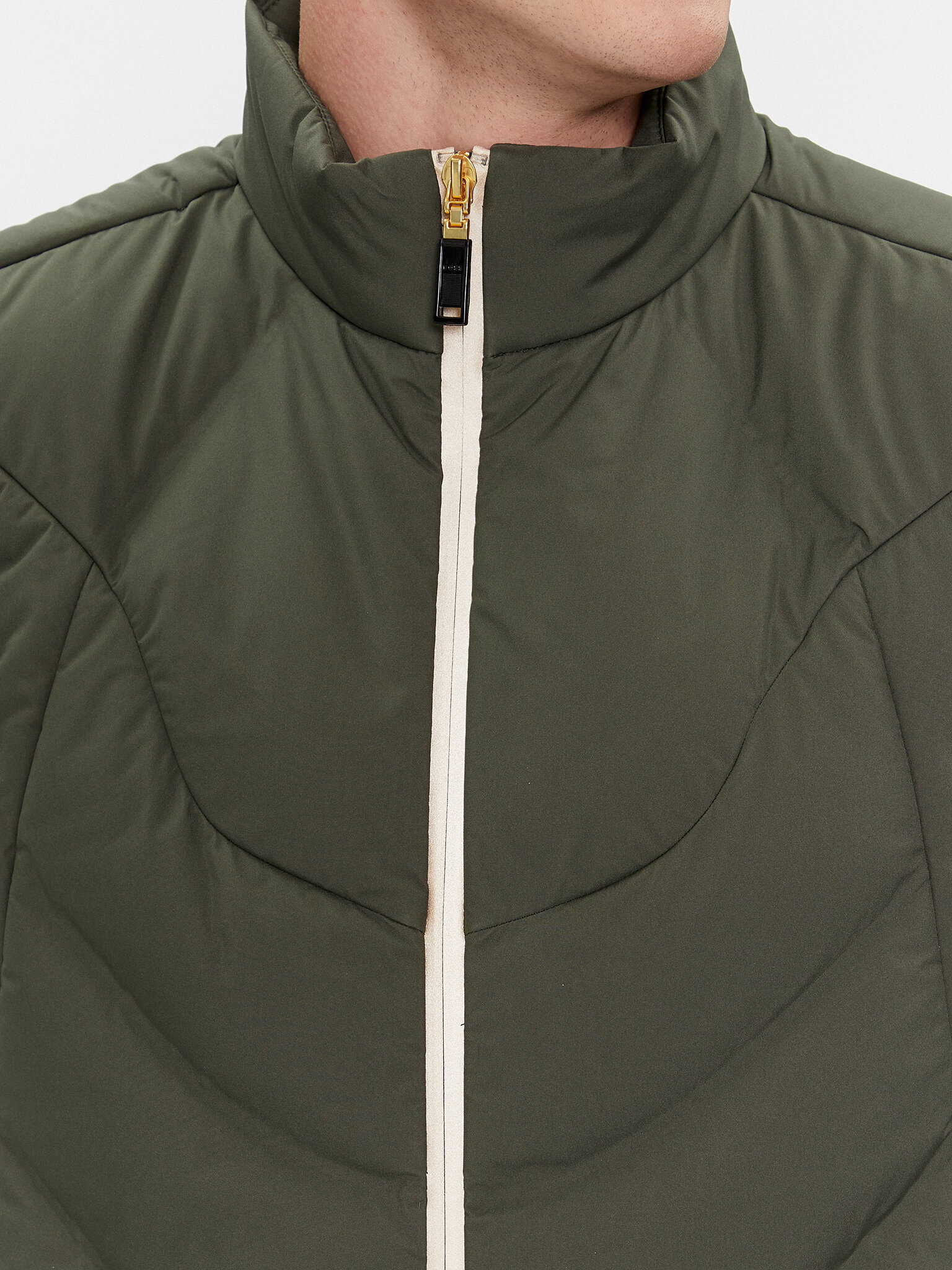 Varrukateta jakk BOSS