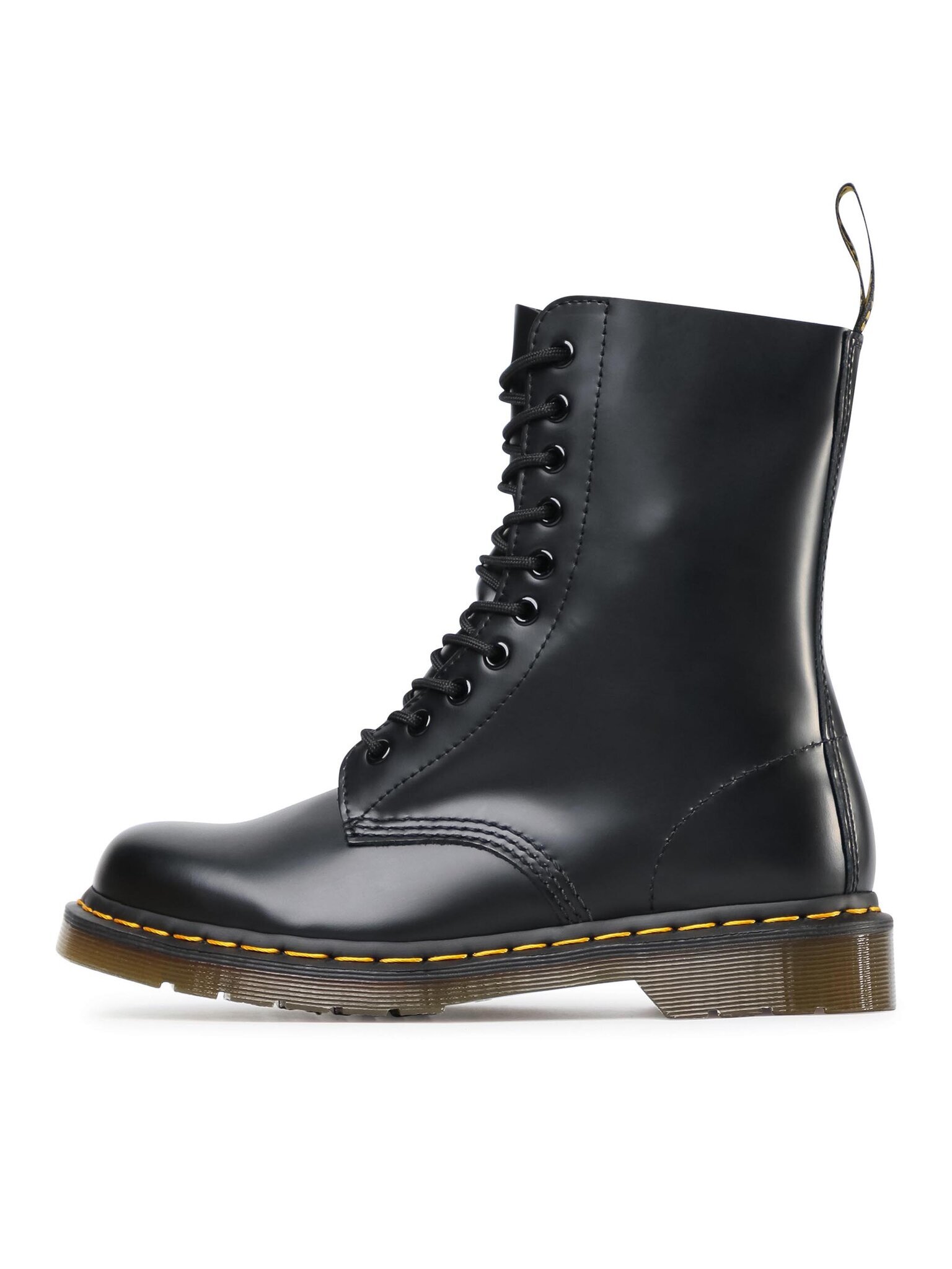 Lendurisaapad Dr. Martens