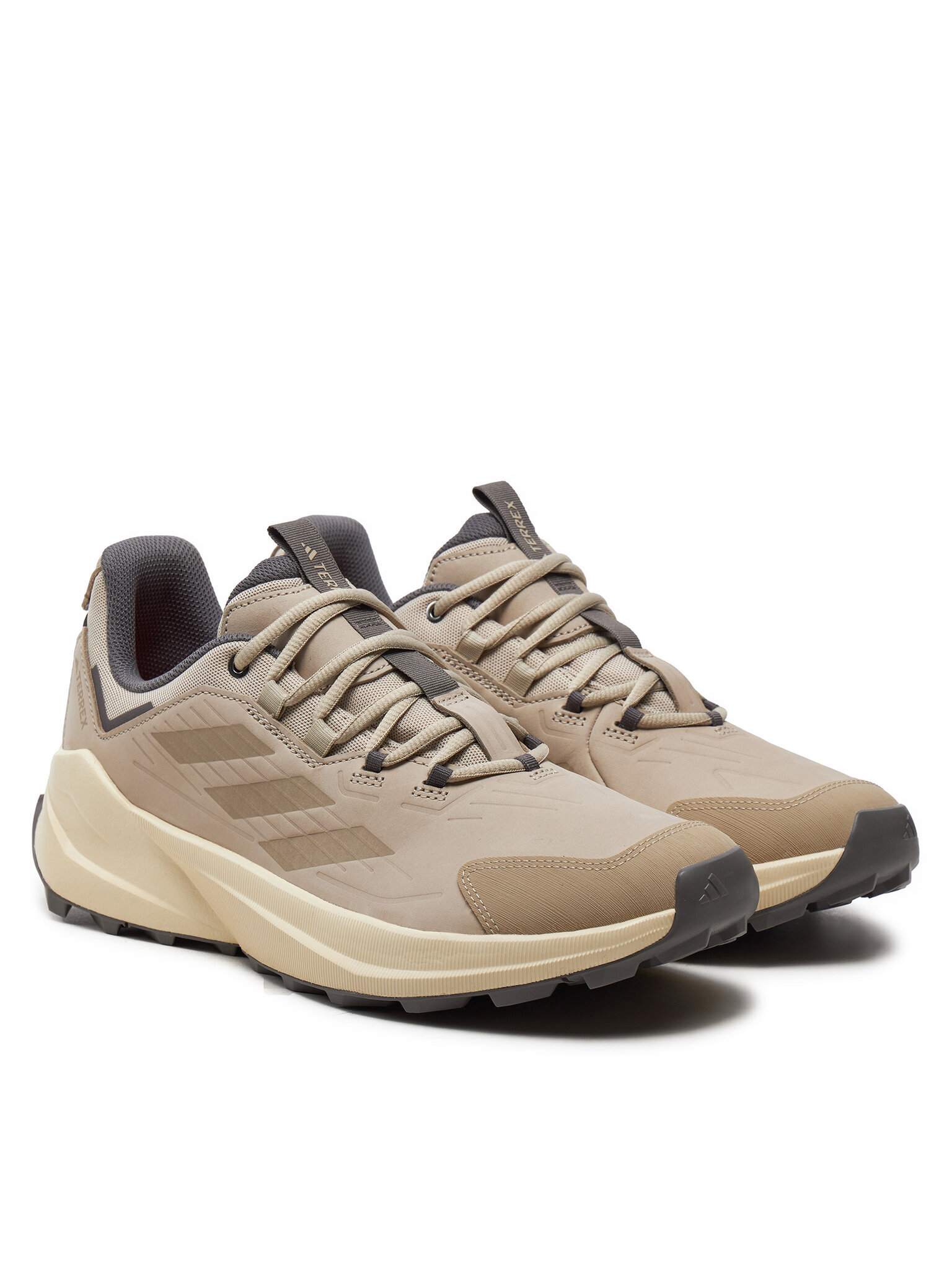 Matkajalatsid adidas