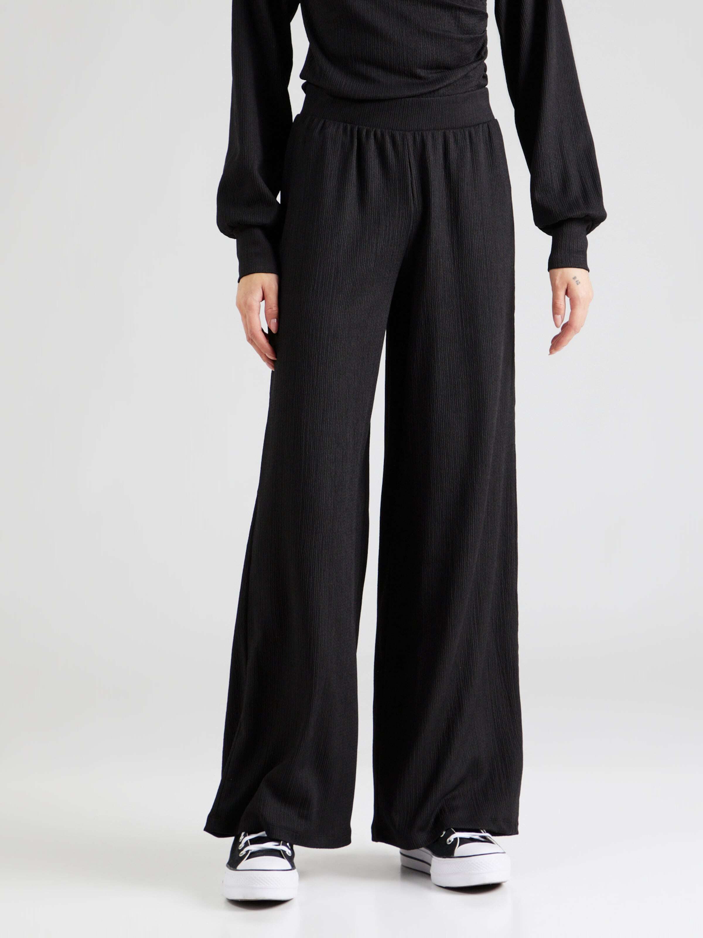 ABOUT YOU Püksid 'Emina' must