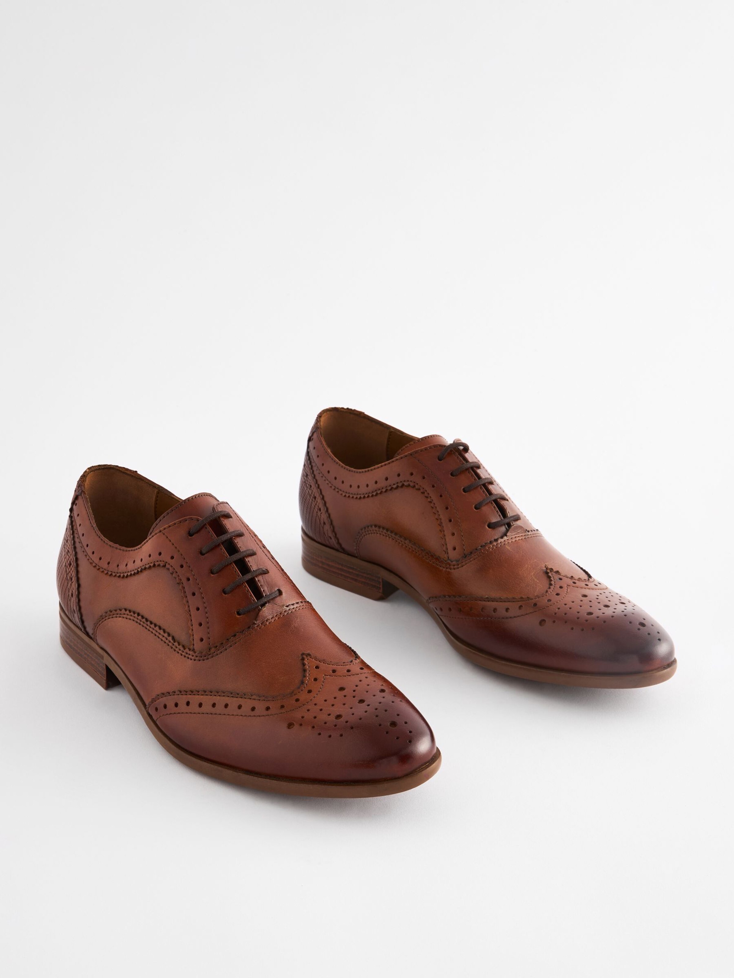 Next Nöörking pruun