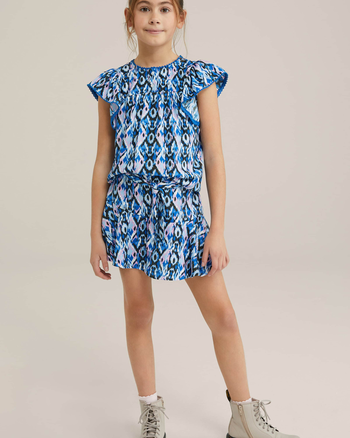 WE Fashion Pluus sinine / roosa / must / valkjas
