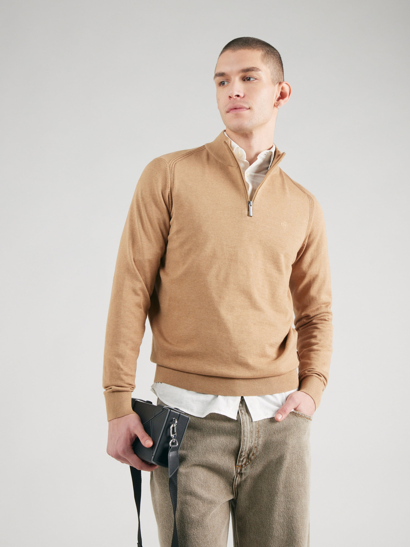 bugatti Kampsun pruunikashall