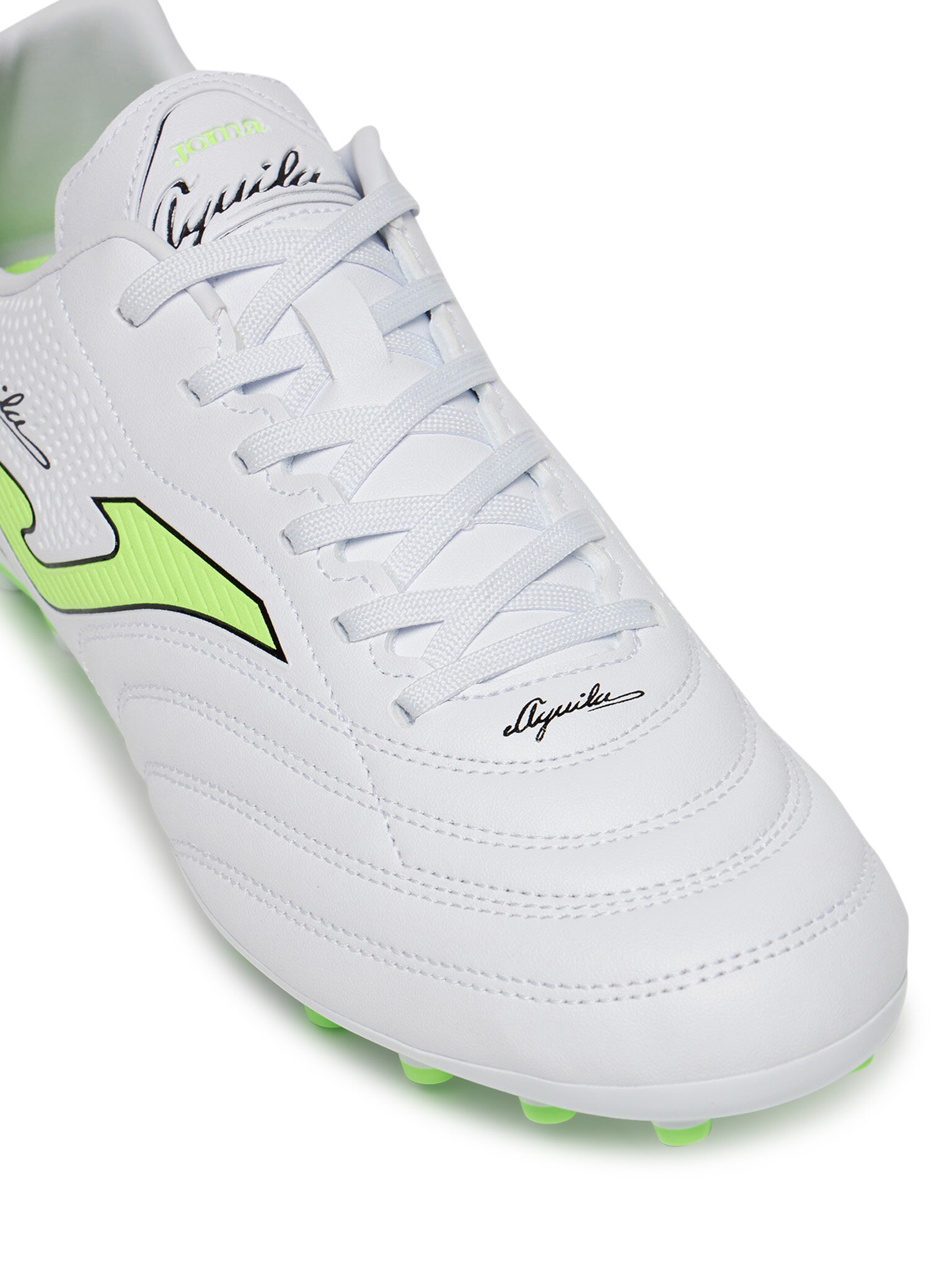 Jalgpallijalatsid Joma