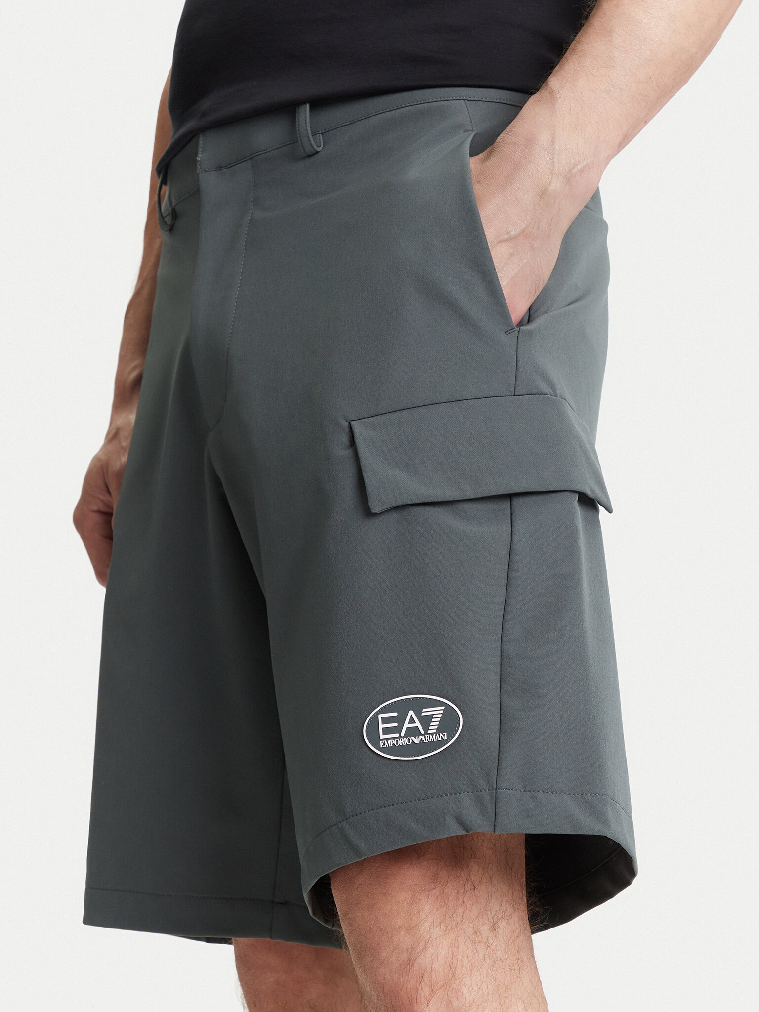 Spordišortsid EA7 Emporio Armani