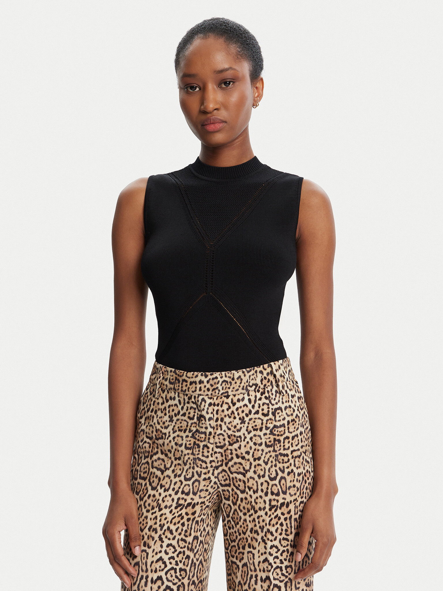 Kampsun Marciano Guess