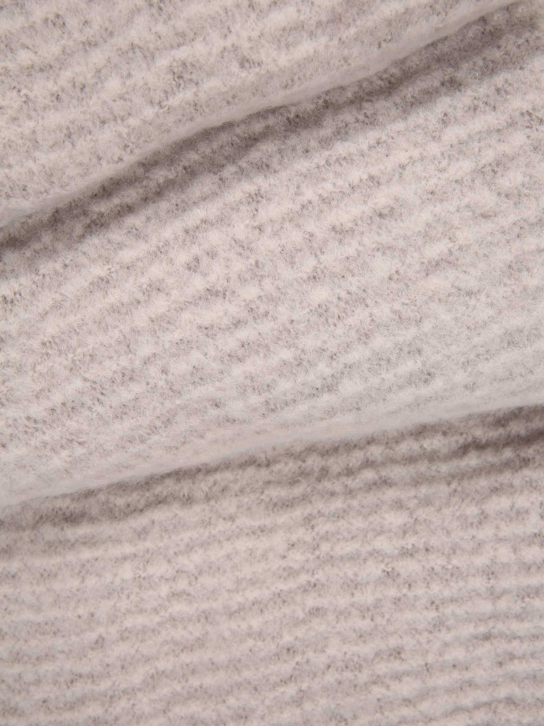 ABOUT YOU Sall viimistlemata