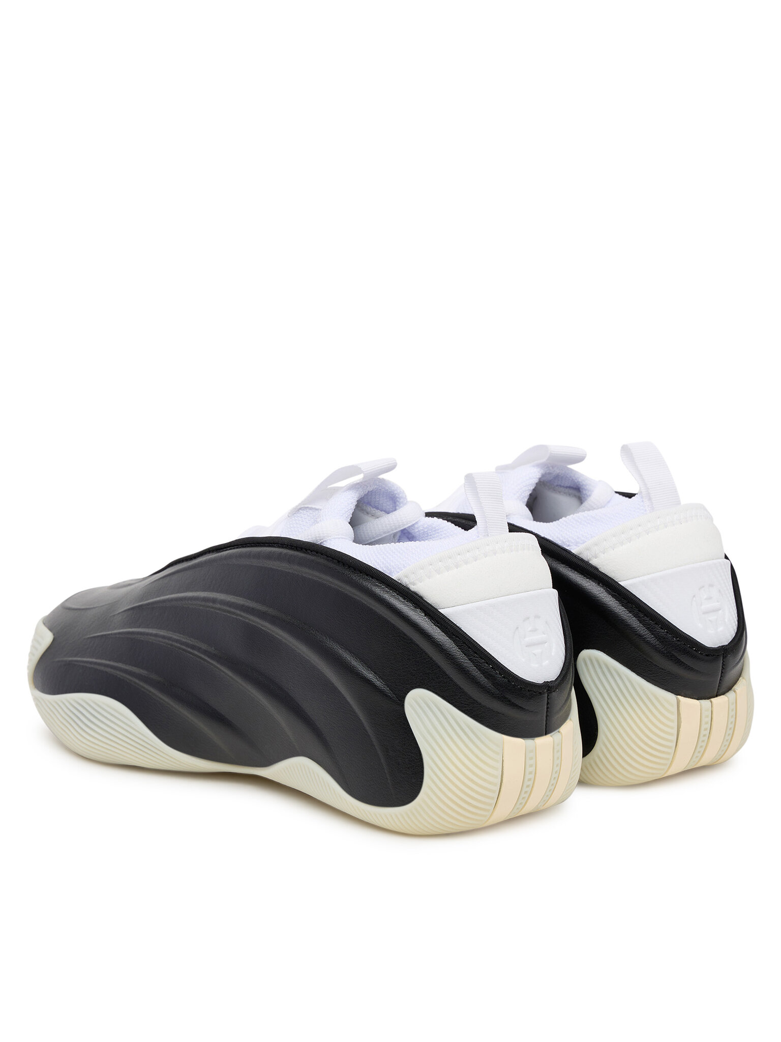 Korvpallijalatsid adidas