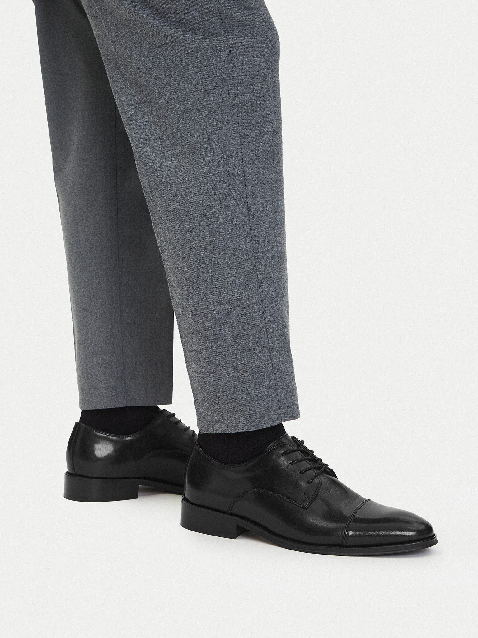 Poolsaapad GINO ROSSI