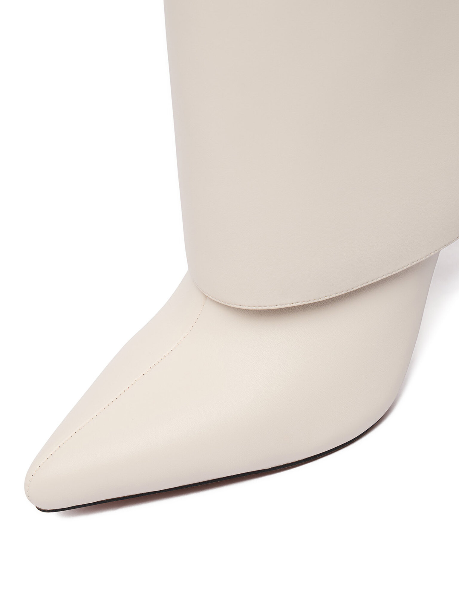 Ratsasaapad Nine West