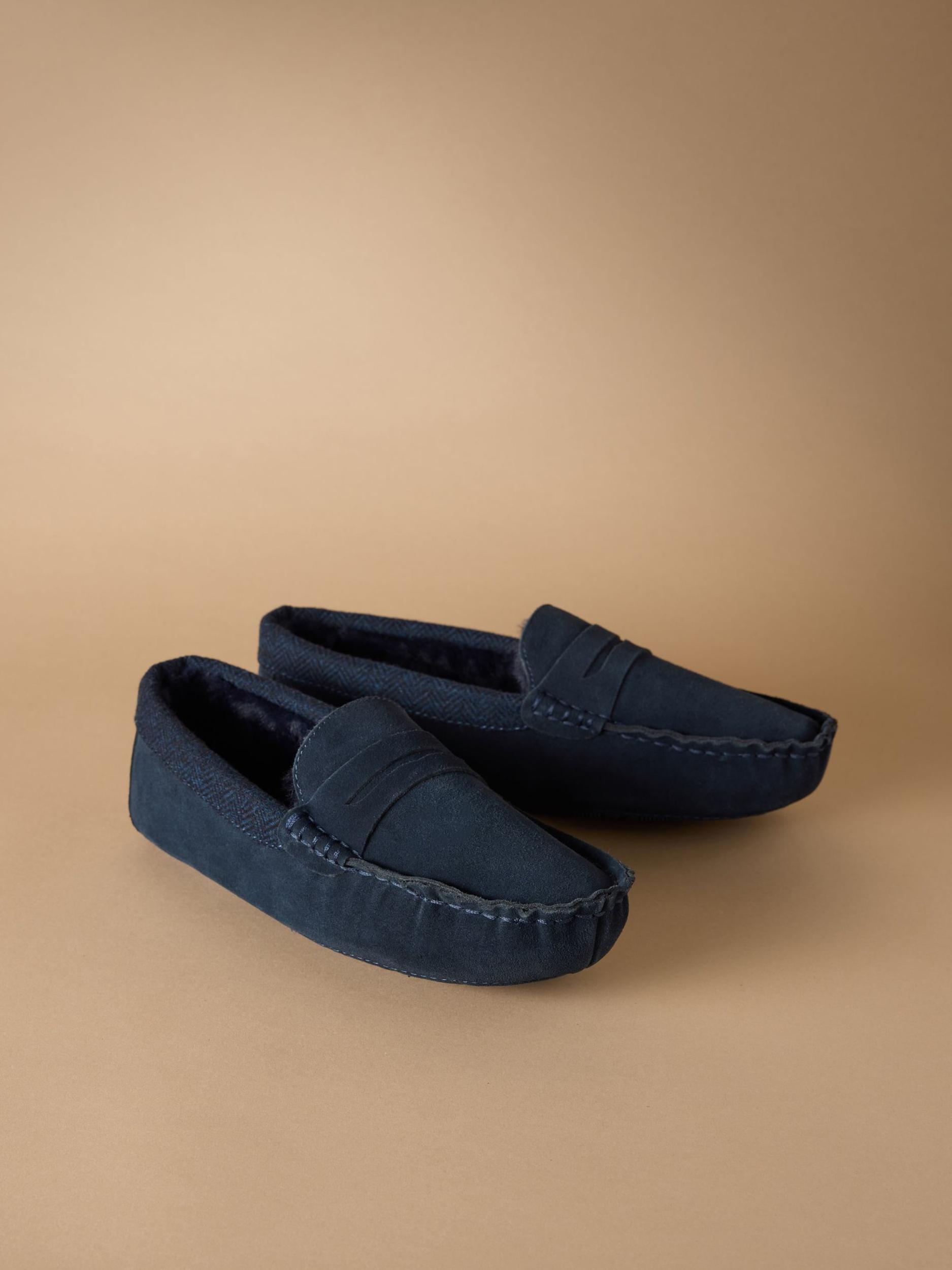 Next Madal king meresinine