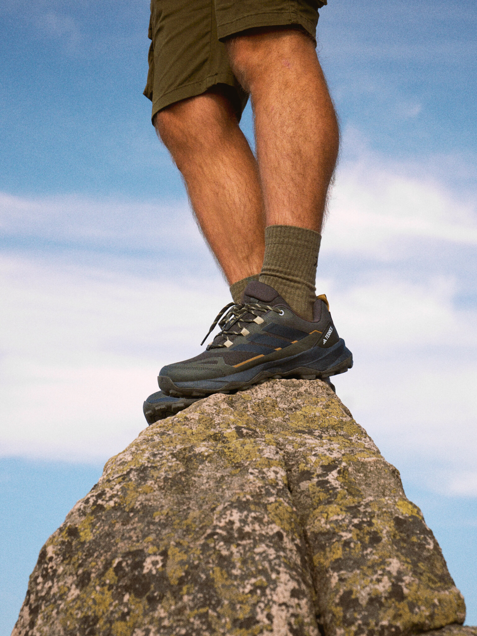 Matkajalatsid adidas