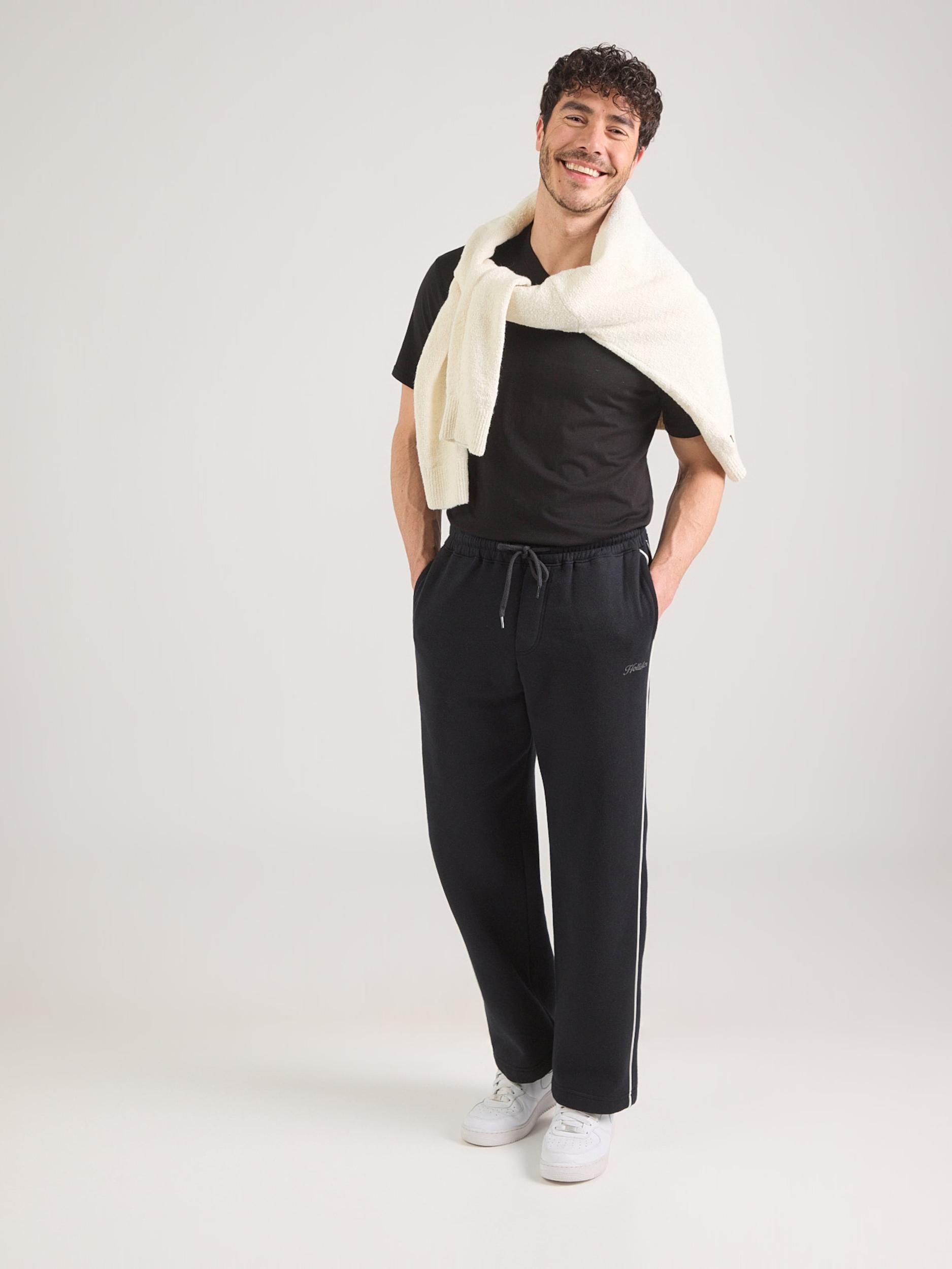 HOLLISTER Püksid must