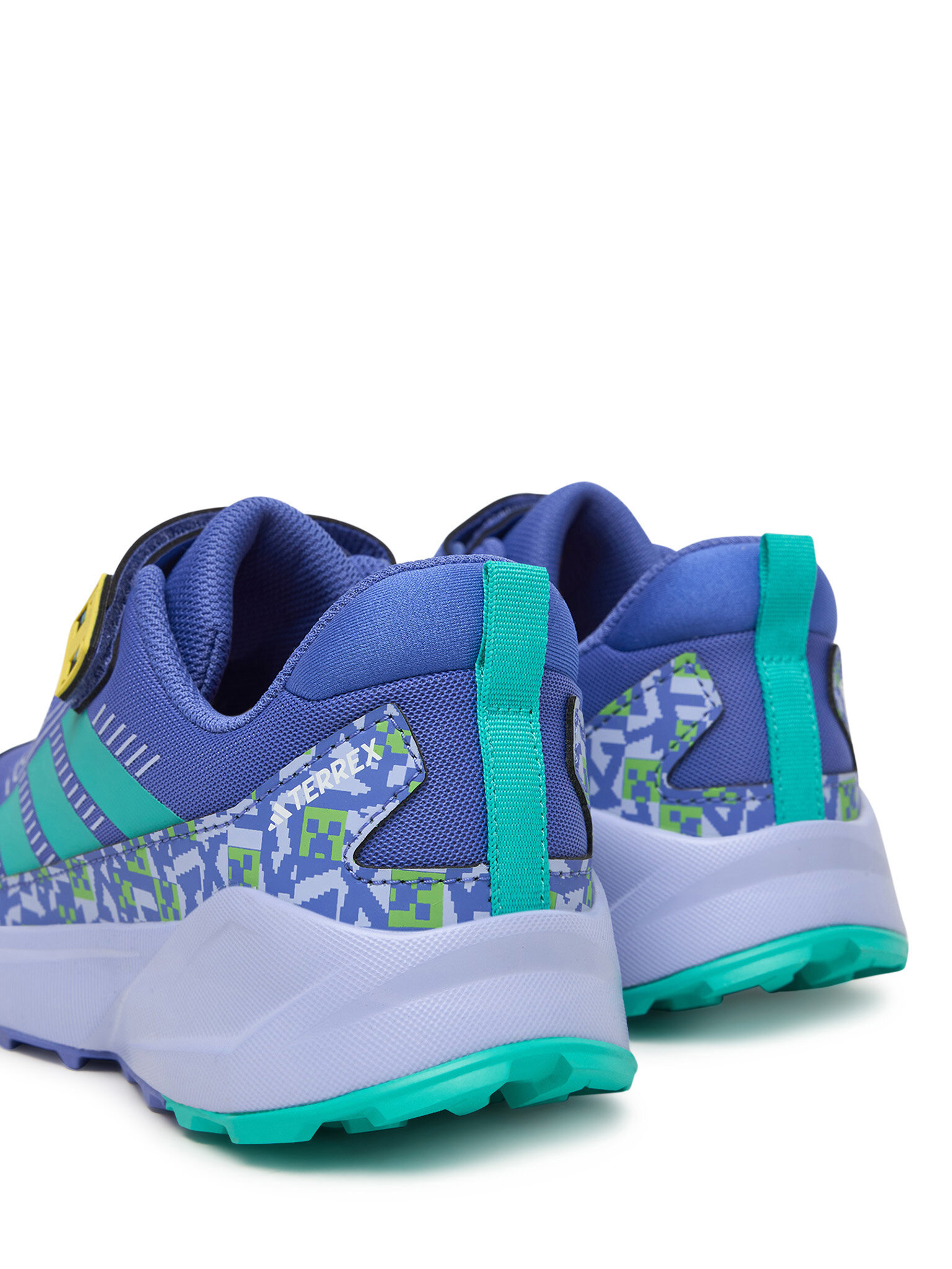 Matkajalatsid adidas