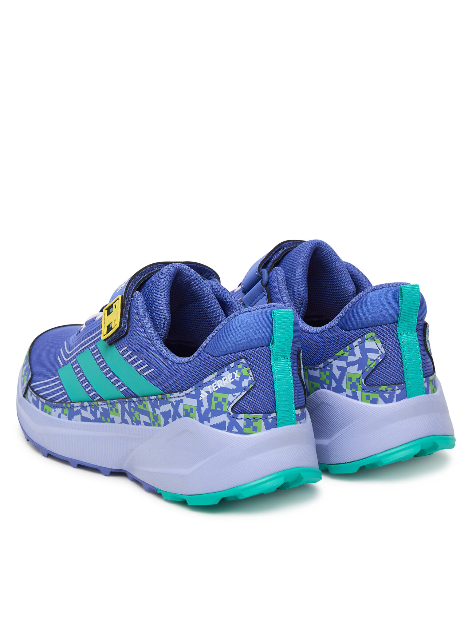 Matkajalatsid adidas