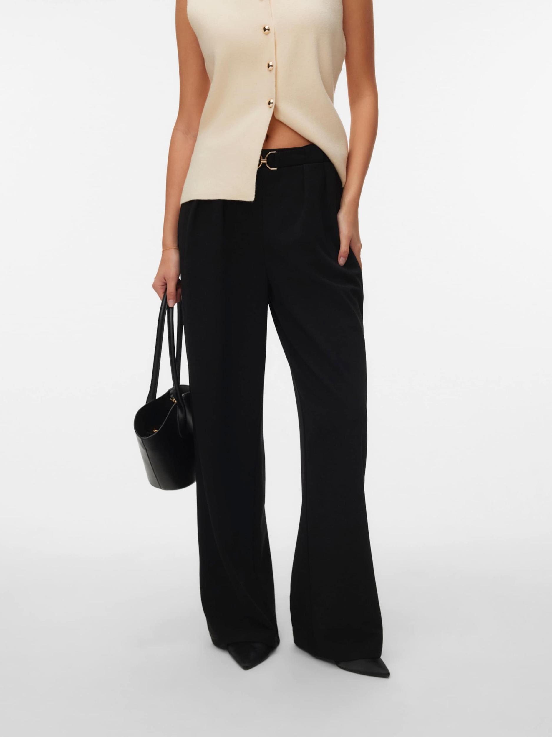 VERO MODA Voltidega püksid 'VMKristina' must