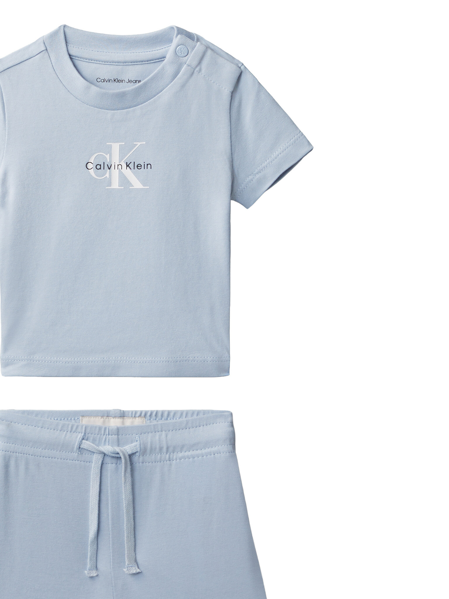 Komplekti kuuluvad t-särk ja šortsid Calvin Klein Jeans