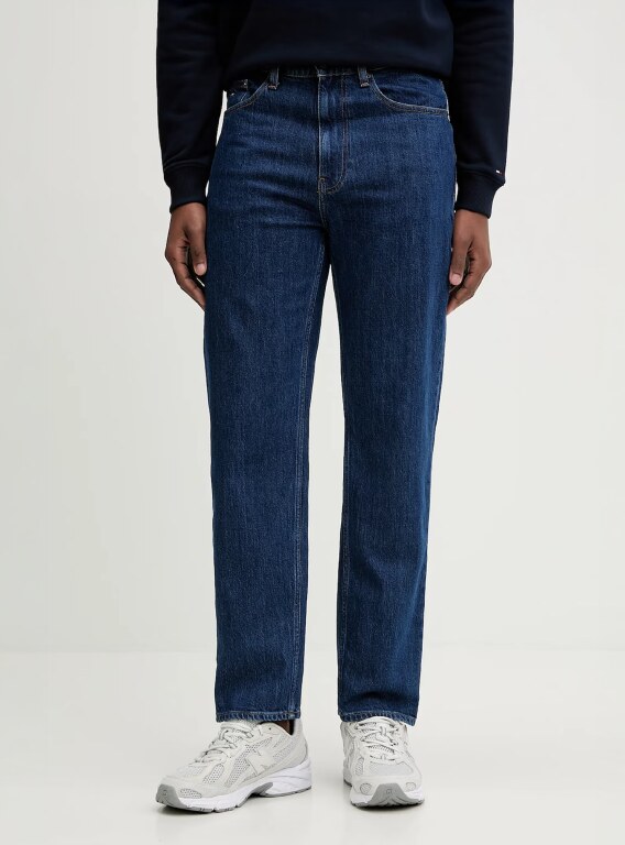 Laia säärega teksapüksid