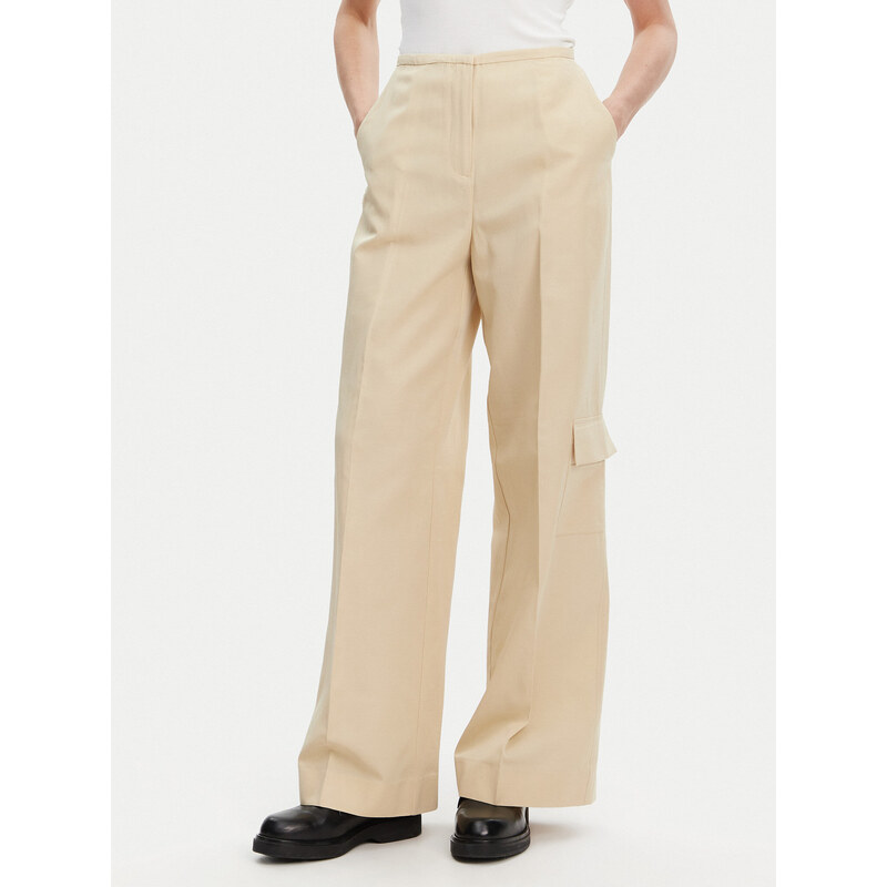 Riidest püksid Calvin Klein