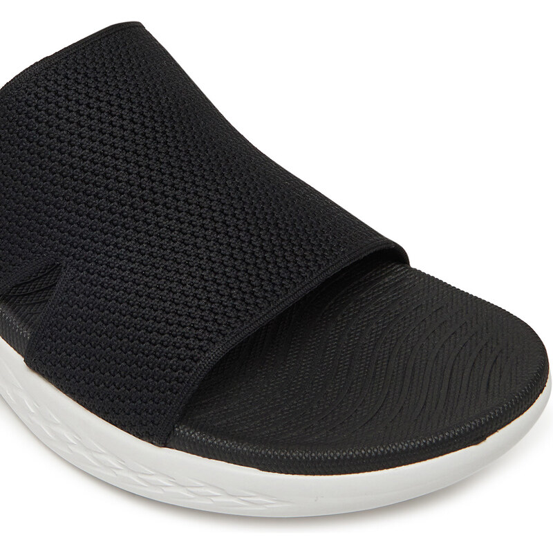 Plätud Skechers