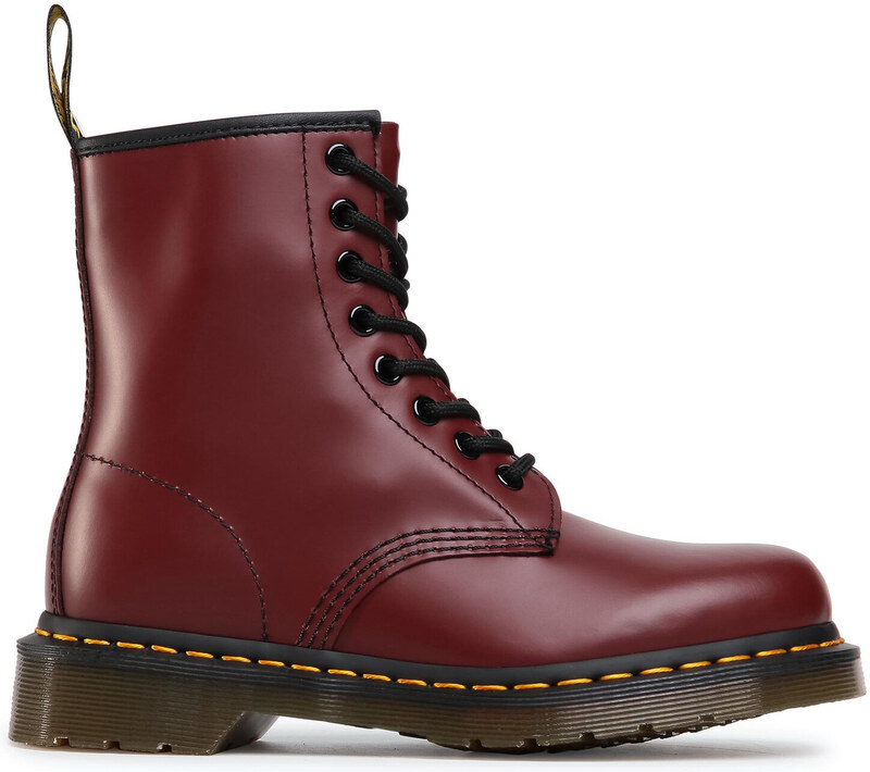Lendurisaapad Dr. Martens