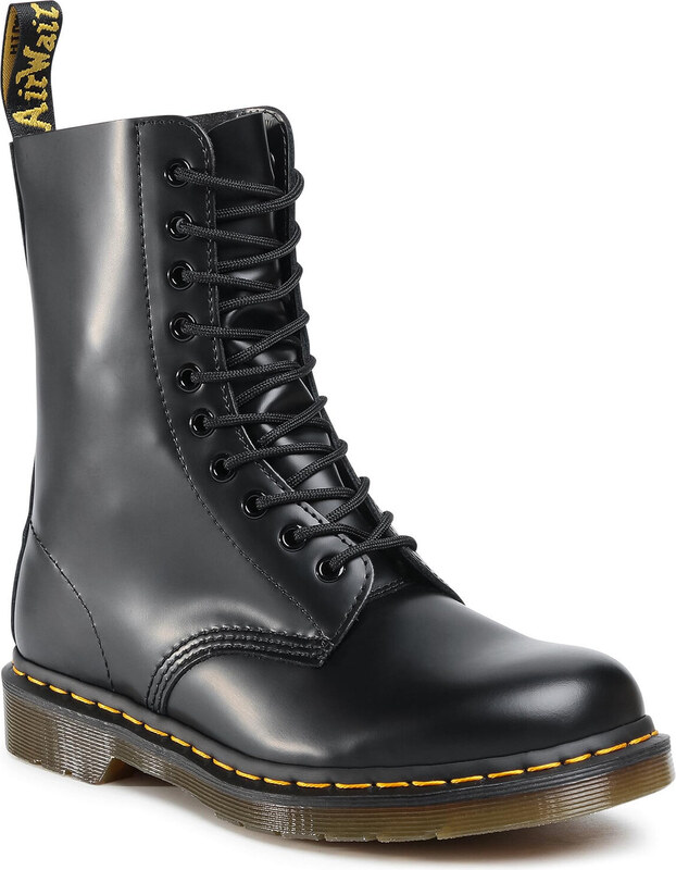 Lendurisaapad Dr. Martens