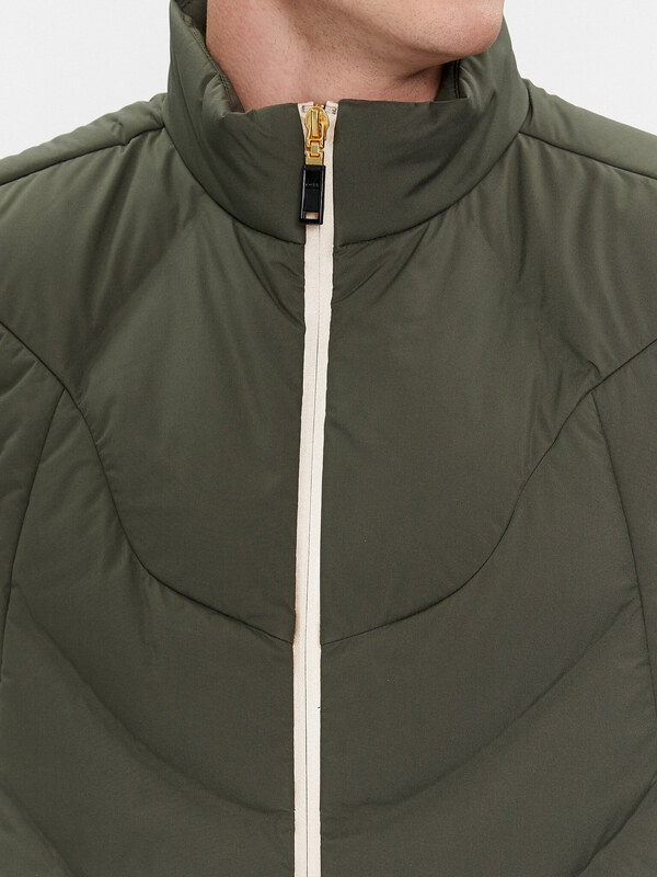 Varrukateta jakk BOSS