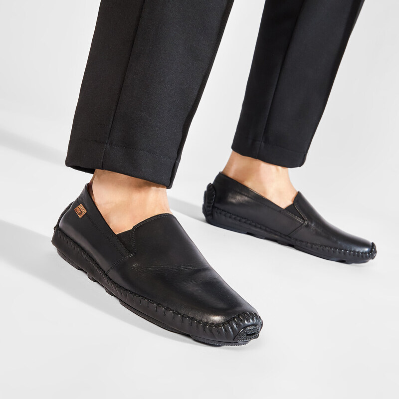 Poolsaapad Pikolinos