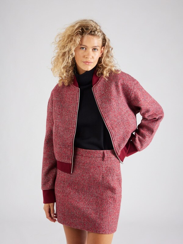 ABOUT YOU x Iconic by Tatiana Kucharova Kevad-sügisjope 'Orelia' tumepunane / meleeritud punane