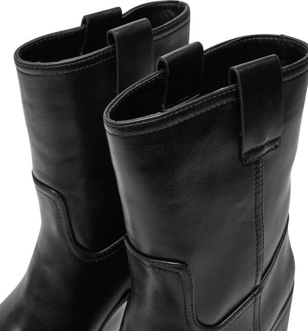 Saapad Call It Spring