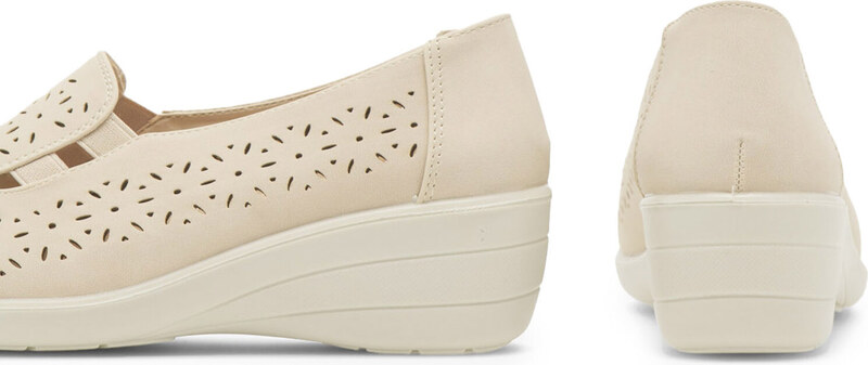 Poolsaapad Clara Barson