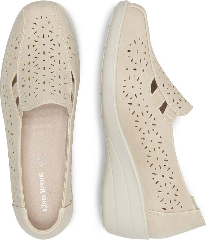 Poolsaapad Clara Barson