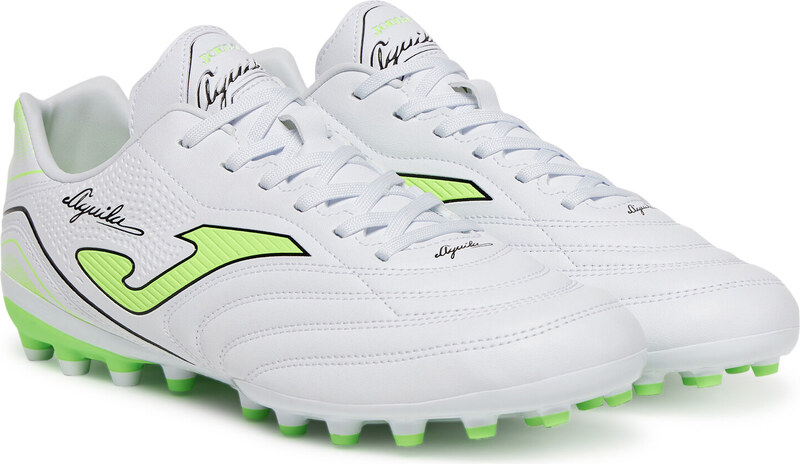 Jalgpallijalatsid Joma