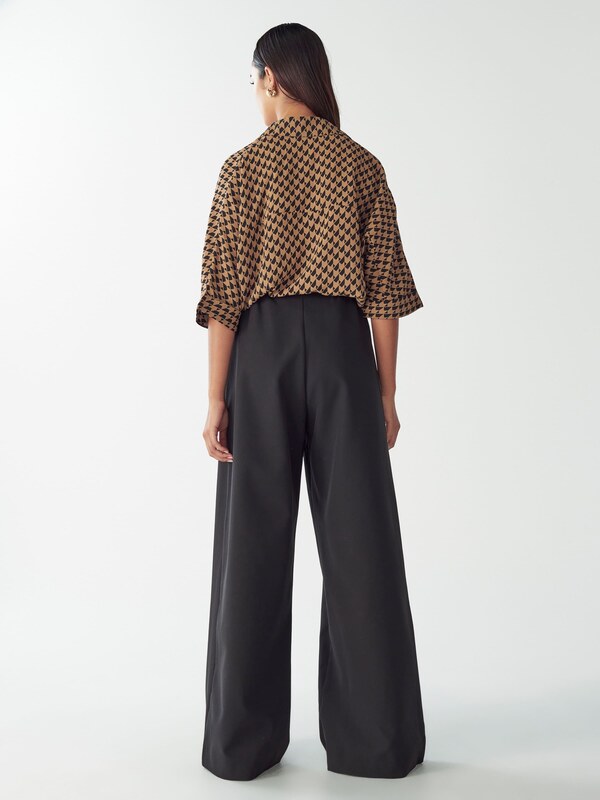 Willa Püksid 'Crown' must