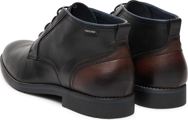 Poolsaapad Pikolinos