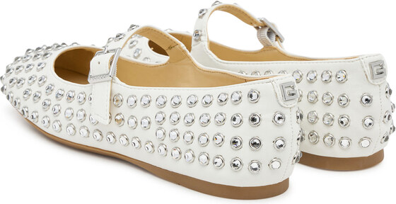 Baleriinad Guess