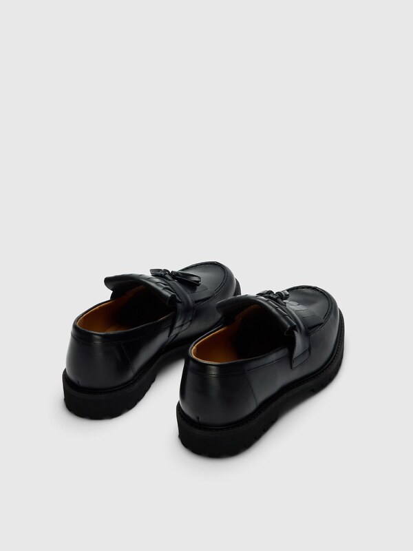 SELECTED Madal king 'SLHHugo' must