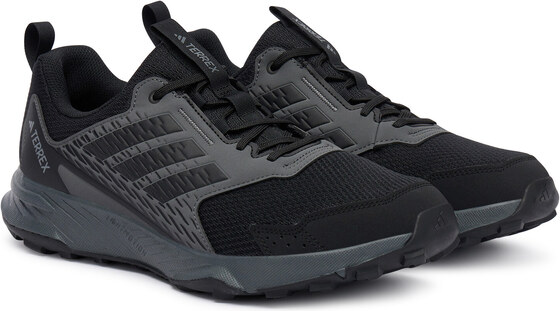 Matkajalatsid adidas