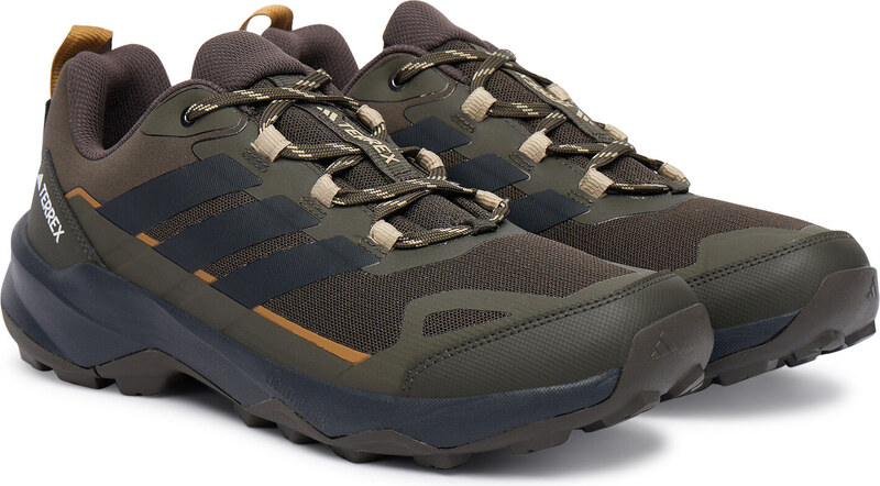 Matkajalatsid adidas