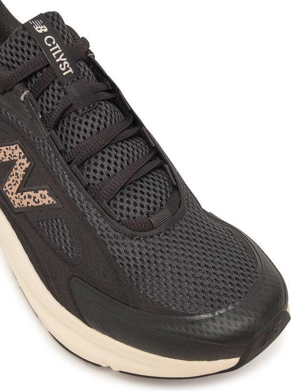 Jõusaali jalatsid New Balance