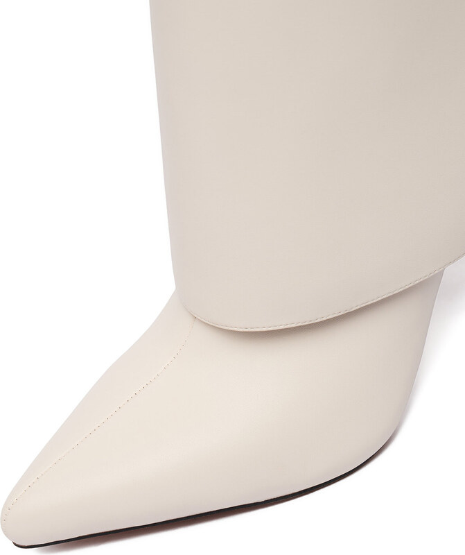 Ratsasaapad Nine West