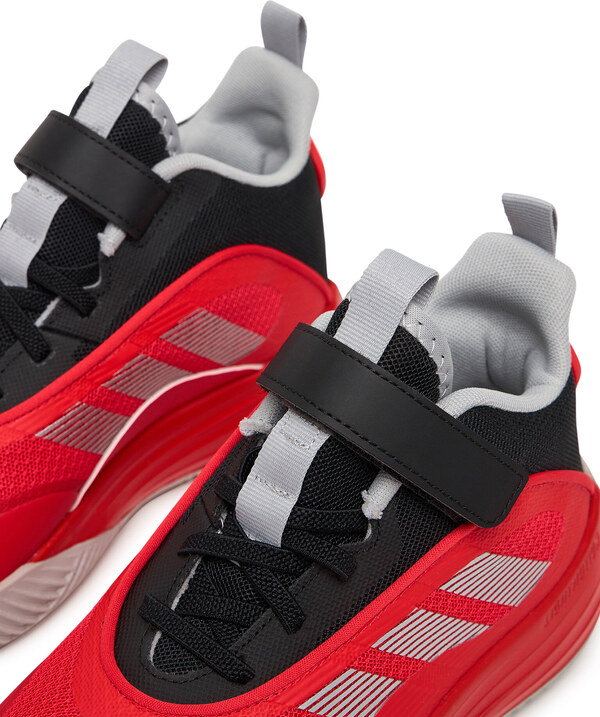 Korvpallijalatsid adidas