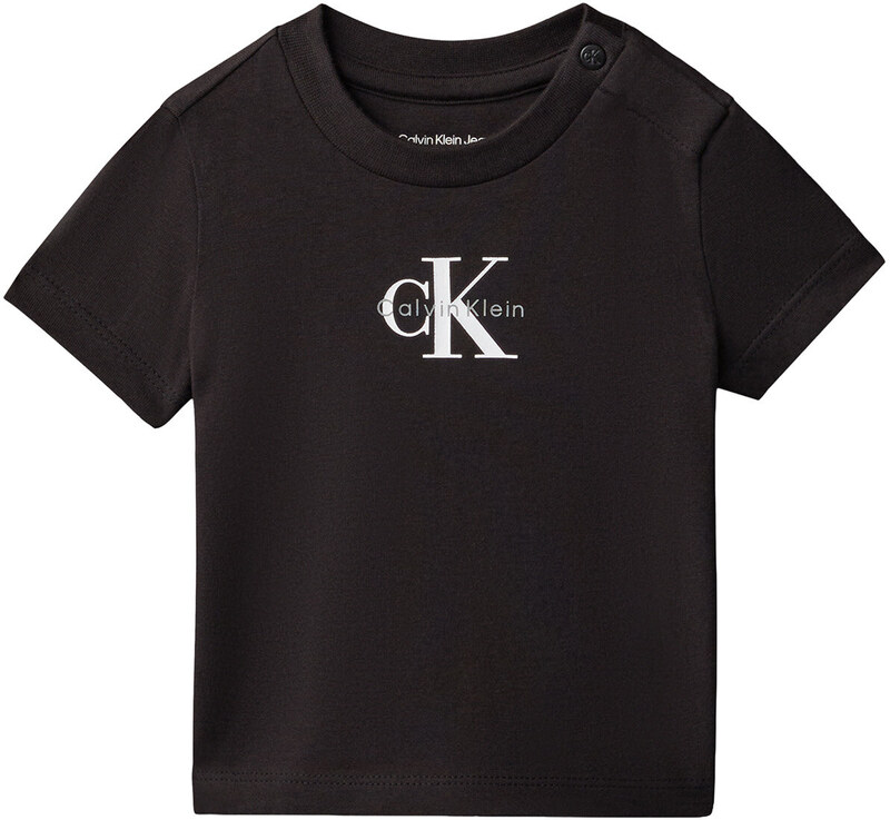 Komplekti kuuluvad t-särk ja šortsid Calvin Klein Jeans