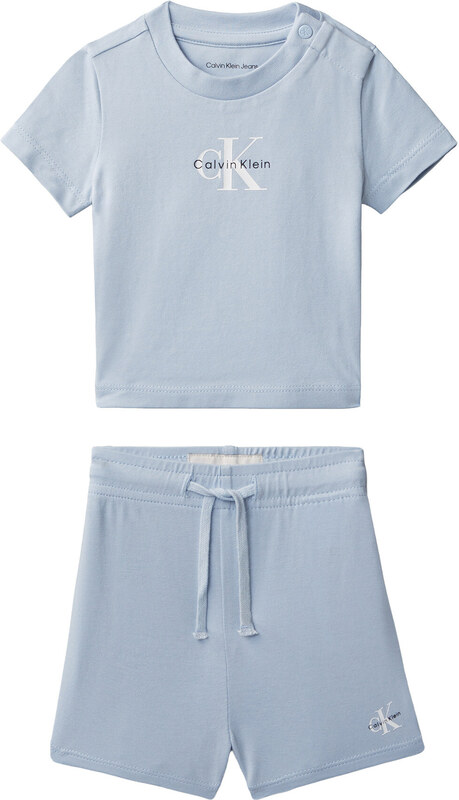 Komplekti kuuluvad t-särk ja šortsid Calvin Klein Jeans