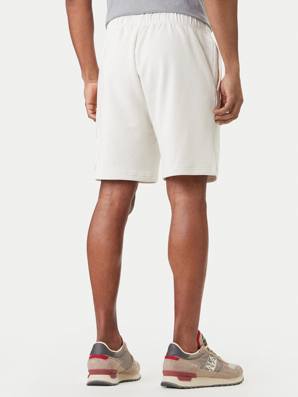 Spordišortsid Napapijri