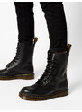 Lendurisaapad Dr. Martens