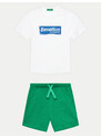 Komplekti kuuluvad t-särk ja šortsid United Colors Of Benetton